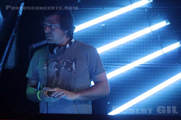 DJ EMILE OMAR - 2014-04-18 - PARIS - Point Ephemere - 